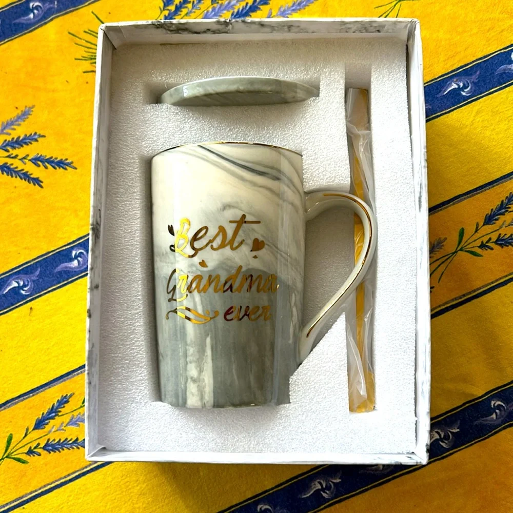 NWT. Best Grandma Ever gray marbled ceramic mug. With a coaster and metal spoon